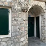 In With Balcony, Air Conditioning, W-lan, Washing Machine 5102-1 Appartamento Sukošan