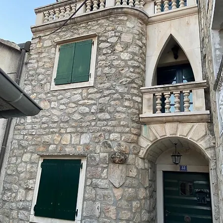 In With Balcony, Air Conditioning, W-lan, Washing Machine 5102-1 * Sukošan